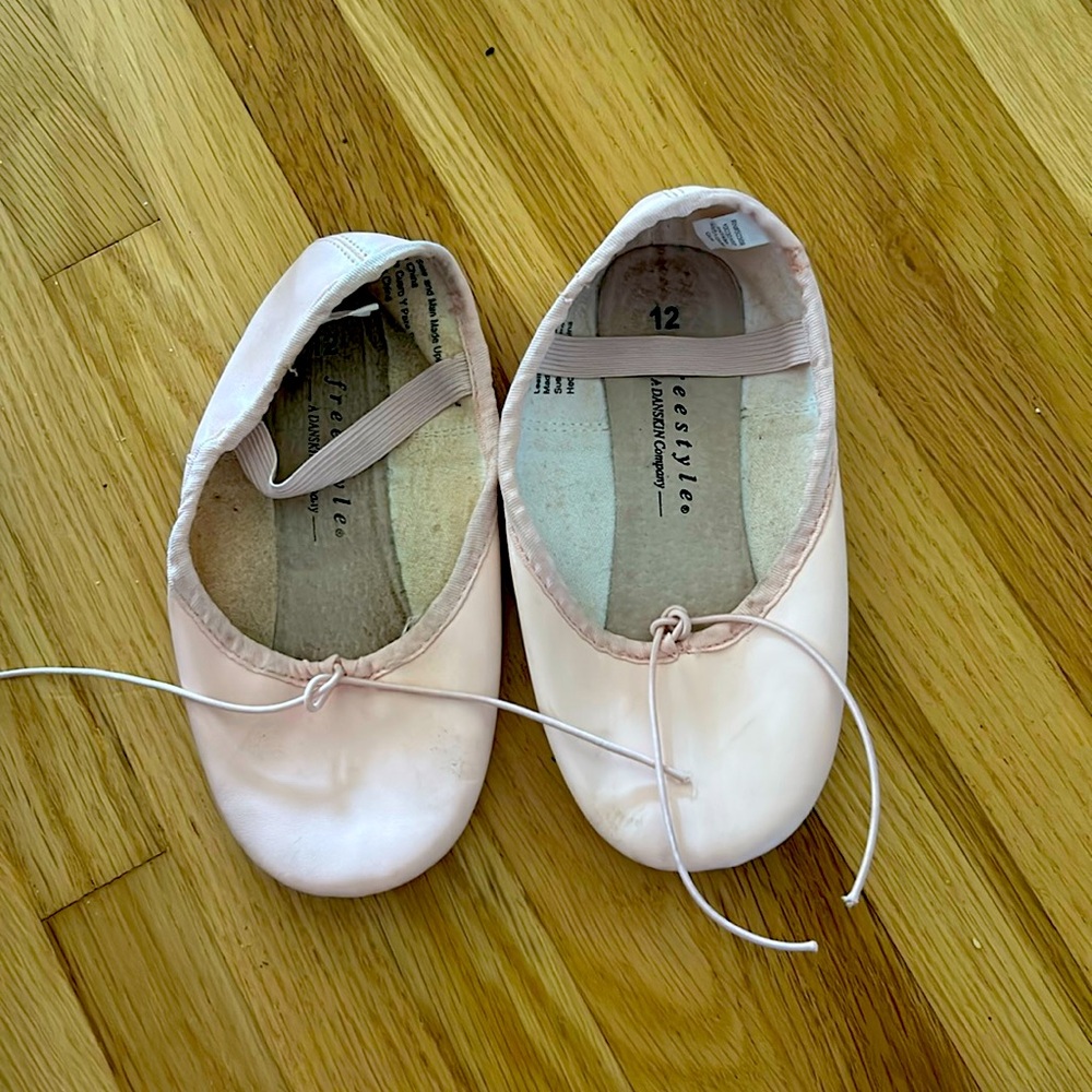 Barely worn danskin Ballet slippers